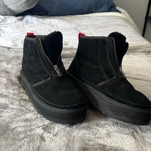 Black Platform Uggs with Zipper